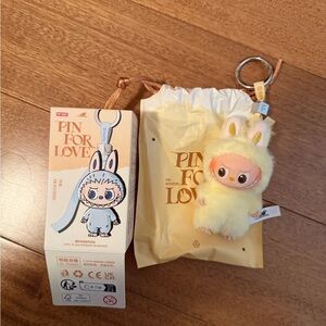 Labubu Pin for Love - Letter F